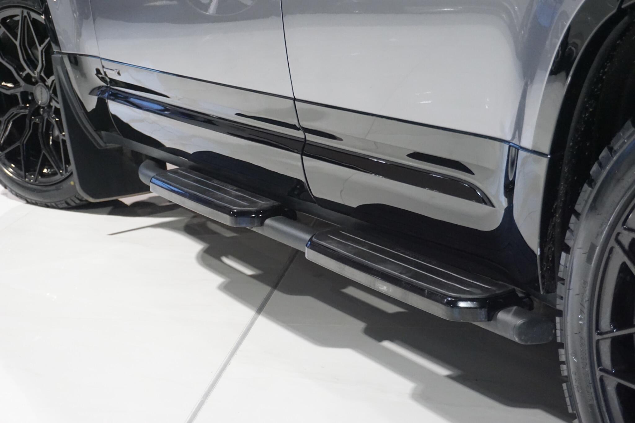 Land Rover Defender 110 3.0 D300 MHEV X SUV 5dr Diesel Auto 4WD Euro 6 (s/s) (300 ps)